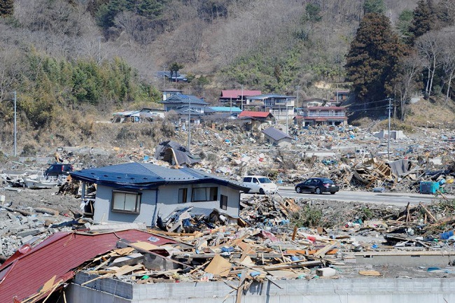 Japan Earthquake 7.3 Quake off Fukushima Sparks Memories of 2011 Tsunami