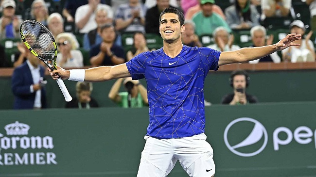 Tennis-Teenaged Alcaraz Underlines Potential in Nadal Defeat